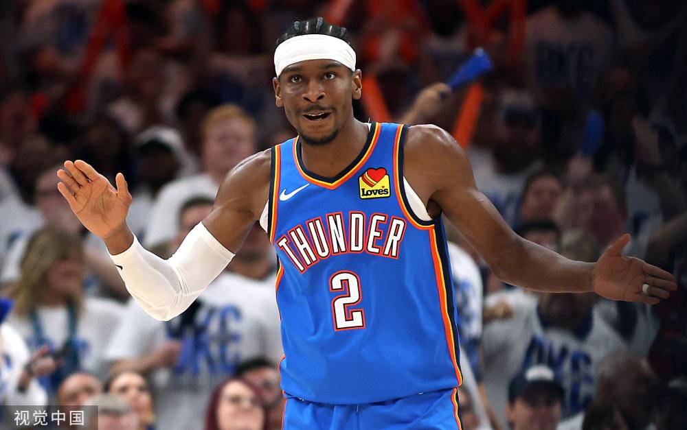 深思熟虑的 深思熟虑的