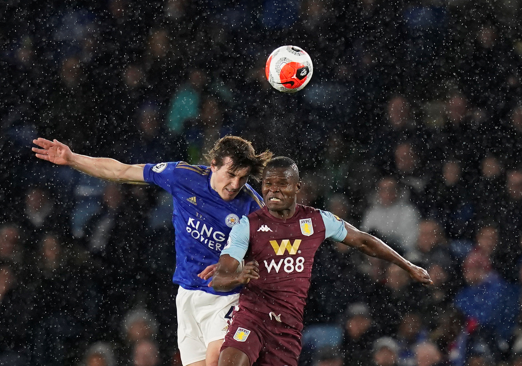 受媒体采访 受媒体采访