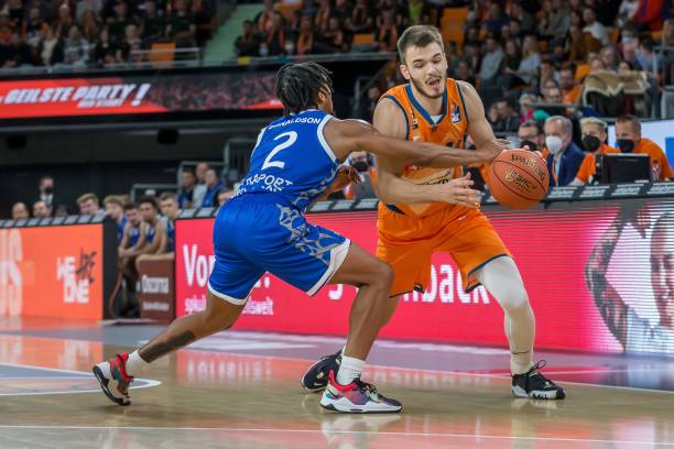 直是各大豪 直是各大豪