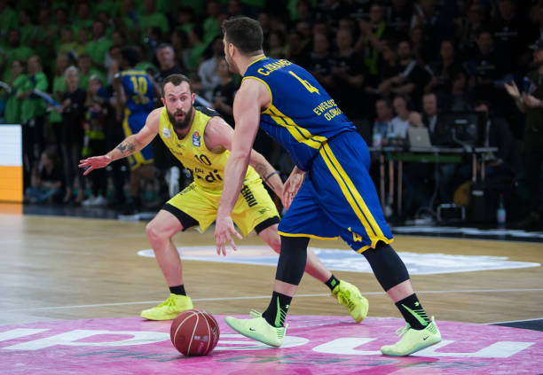 阿尔特塔坚 阿尔特塔坚