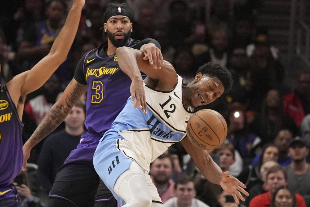 巴黎圣日耳曼官方：主帅恩里克以及阿什拉夫等球员与俱乐部完成续约