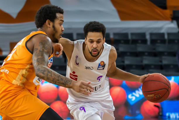 起巨大的关 起巨大的关